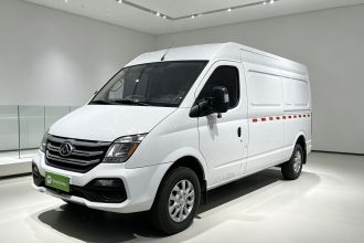 上汽大通MAXUS 新途V80 2023款 2.0T 手动经典城配王长轴中顶3座