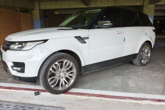 路虎 揽胜运动版 2016款 3.0 SC V6 HSE DYNAMIC