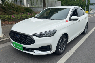 福特 福睿斯 2021款 1.5L 自动钻石版