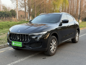 玛莎拉蒂 Levante 2016款 3.0T 标准型