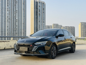 东风风神 奕炫MAX 2021款 1.5T 超炫潮爸版