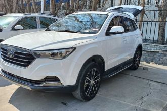 奔腾X40 2017款 1.6L 手动豪华型