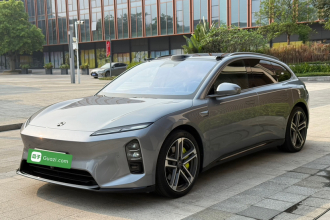 蔚来ET5T 2025款 冠军纪念版 75kWh Touring