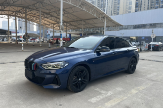 宝马1系 2023款 125i M运动曜夜版