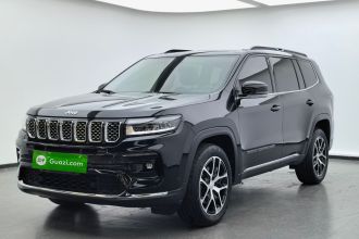 Jeep 大指挥官 2022款 2.0T 四驱豪华版