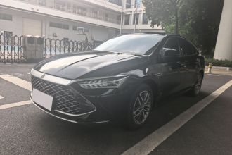 比亚迪 秦PLUS 2023款  冠军版 DM-i 120KM超越型