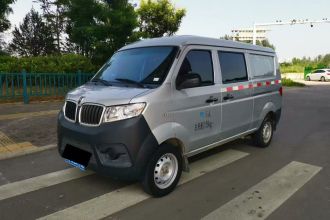 金杯 小海狮X30 2023款 1.5L 超享型厢货2/5座无空调版SWC15M