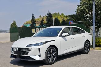 长安 逸动PHEV 2025款 智慧新蓝鲸 145KM 高能版