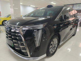 广汽传祺 传祺向往M8 2025款 乾崑系列 Ultra 头等舱