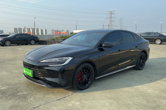 比亚迪 海豹 2024款 荣耀版 DM-i 1.5L 121km 尊贵型