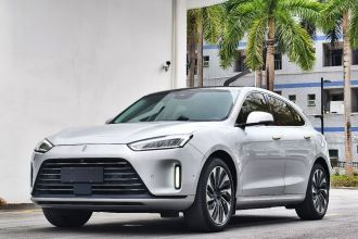 鸿蒙智行 问界M5 2022款 增程后驱标准版