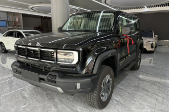 北京越野 北京BJ40 2024款 2.0T 全新刀锋英雄版 攀登者