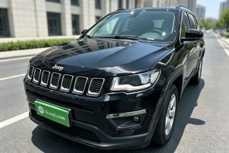 Jeep 指南者 2020款 220T 自动精英版