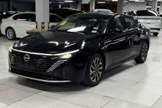 日产 天籁 2026款 鸿蒙座舱 2.0L 超舒适版