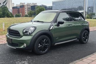 MINI Countryman 2016款 1.6T COOPER ALL4 Fun装备控