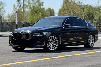 宝马7系 2021款 740Li 领先型 豪华套装