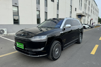 鸿蒙智行 问界M9 2025款 增程 Ultra版 52kWh 6座版 (192线激光雷达）