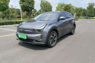 哪吒汽车 哪吒U 2022款 智400 Pro 三元锂
