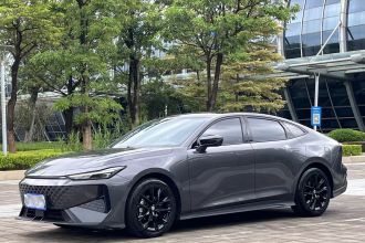长安UNI-V 2024款 1.5T 尊贵型