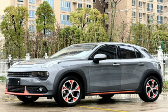 领克02 2020款 1.5T DCT两驱耀版