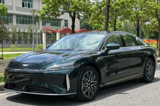奇瑞风云 风云A9L 2025款 260超长续航尊贵版