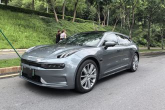 极氪001 2022款 长续航双电机 WE版