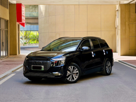 奥迪Q5 e-tron 2023款 40 e-tron 闪耀型 机甲套装