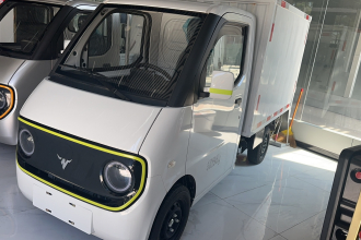 大力牛魔王D02 2023款 120km 厢式标准型