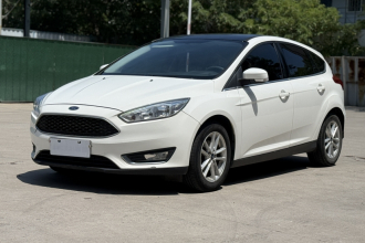 福特 福克斯 2018款 两厢经典 EcoBoost 180 自动精英型