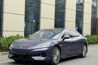 腾势Z9 2024款 1100km 四驱Ultra版