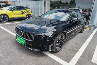 沃尔沃S90新能源 2026款 插电式混动 四驱长续航智雅豪华版