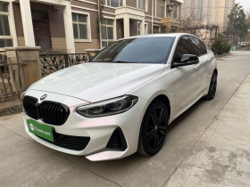 宝马1系 2021款 改款 125i M运动曜夜版