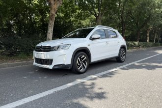 雪铁龙C3-XR 2015款 1.6L 手动先锋型