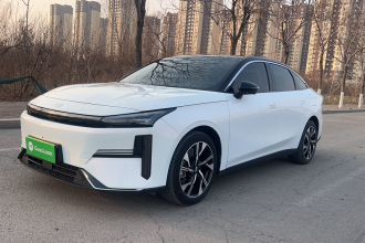 吉利银河 银河L6 2023款 125km 星舰