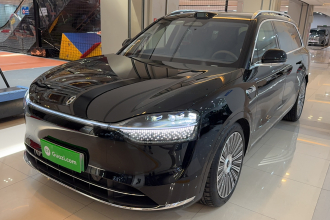 鸿蒙智行 问界M9 2025款 增程 Ultra版 52kWh 5座版 (192线激光雷达）