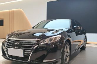 丰田 皇冠 2015款 2.0T 时尚版