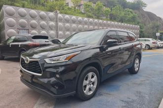 丰田 汉兰达 2022款 双擎 2.5L 四驱精英版 7座