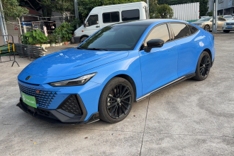 长安UNI-V 2022款 2.0T 领速版