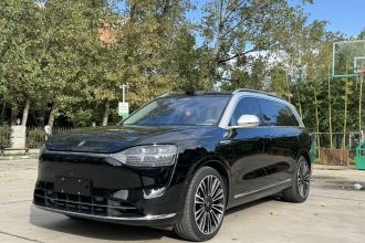 鸿蒙智行 问界M9 2024款 增程 Ultra版 42kWh 6座版
