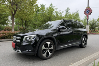 奔驰GLB 2023款 GLB 220 时尚型