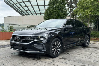 大众 帕萨特 2024款 380TSI 龙腾版