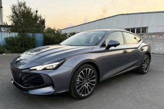名爵 MG7 2025款 1.5T 300 DCT优雅版