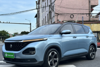 宝骏RM-5 2019款 1.5T CVT 24小时在线尊贵型 7座