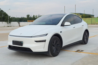 特斯拉 Model Y 2025款 长续航全轮驱动 首发版