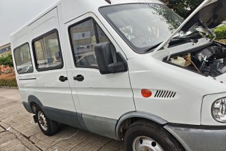 依维柯褒迪 2013款 2.8T-A32 全能版
