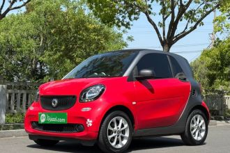 smart fortwo 2015款 1.0L 52千瓦硬顶灵动版