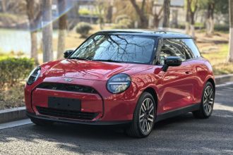 电动MINI COOPER 2024款 456km COOPER E 经典派