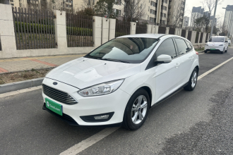 福特 福克斯 2015款 两厢 1.6L 手动舒适型