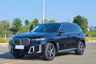 宝马X5 2023款 xDrive 30Li 尊享型M运动套装