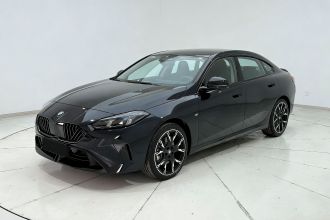 宝马2系 2025款 225L M运动曜夜套装